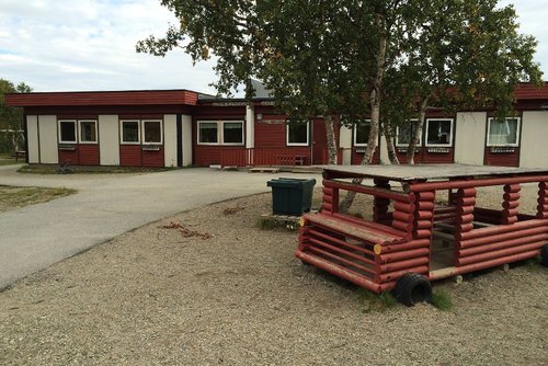 Fremsiden av Lakselv Barnehage